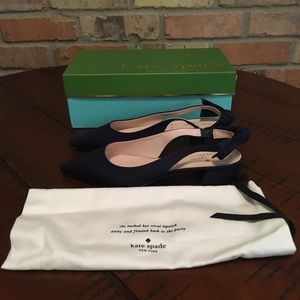 NIB Women’s 7 Navy Kate Spade Sandals